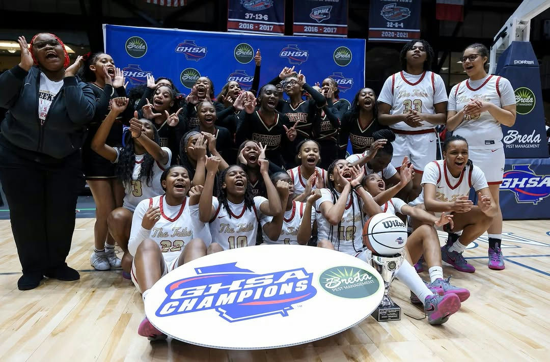 Hats off to Creekside High School for their outstanding achievement in winning the @officialghsa 4A Girls Basketball State Championship with a flawless, undefeated season! This incredible victory is a testament to the hard work, dedication, and unstoppable spirit of the Lady Seminoles. A special congratulations to C'India Dennis for being named the Morgan & Morgan Most Valuable Player of the championship—your leadership and performance were truly inspiring! #FCSAchieve #TribePride #OneFulton #FCSAthletics #FultonCountySchools #Undefeated #BasketballChamps #LadySeminoles #CreeksidePride